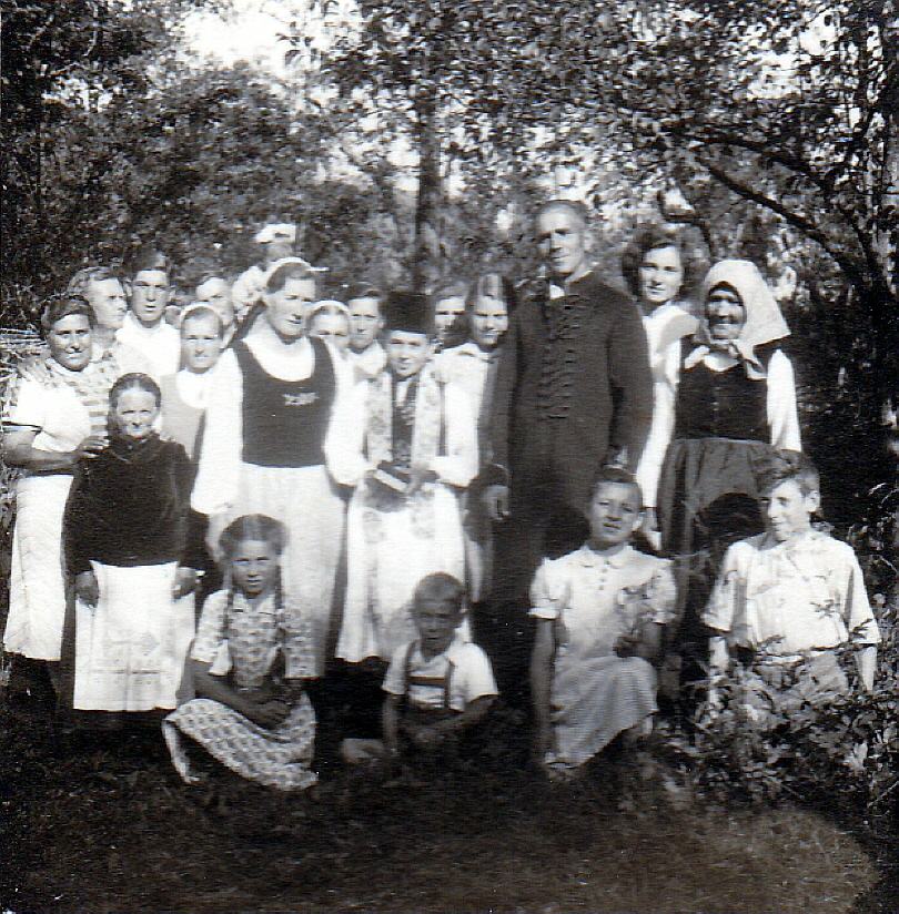 29.07.1956 im Garten des Hauses Nr. 14
